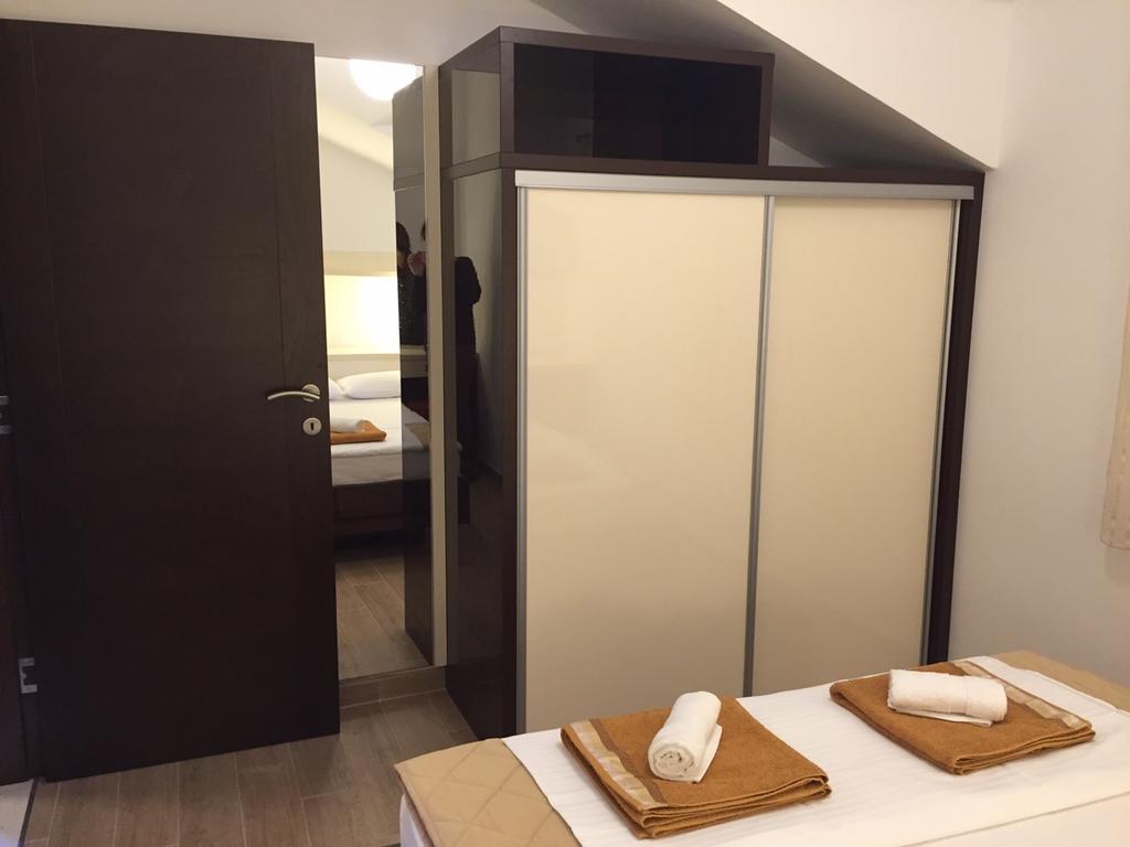 Apartments Tmv Dragovic Sveti Stefan Room photo
