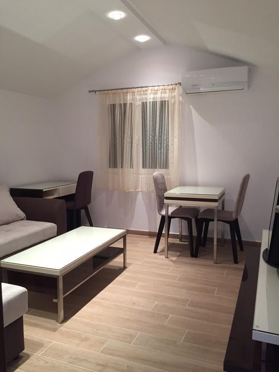 Apartments Tmv Dragovic Sveti Stefan Room photo