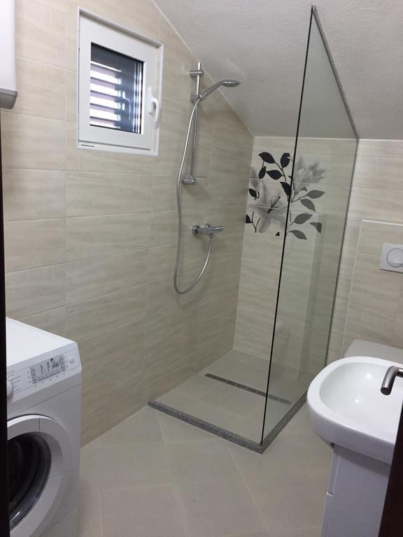 Apartments Tmv Dragovic Sveti Stefan Room photo