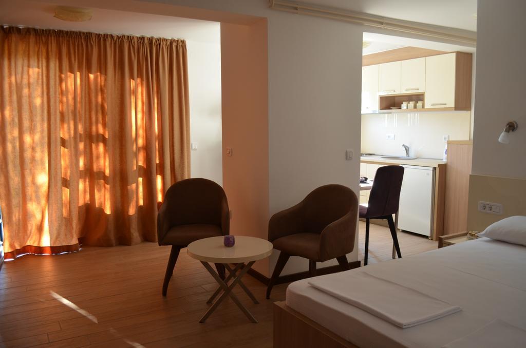Apartments Tmv Dragovic Sveti Stefan Exterior photo